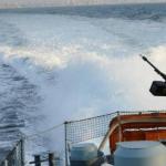 الاحتلال يستهدف سواحل رفح ويصيب صيادًا أثناء عمله