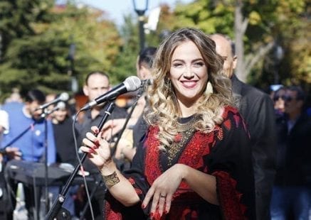 دلال أبو آمنة