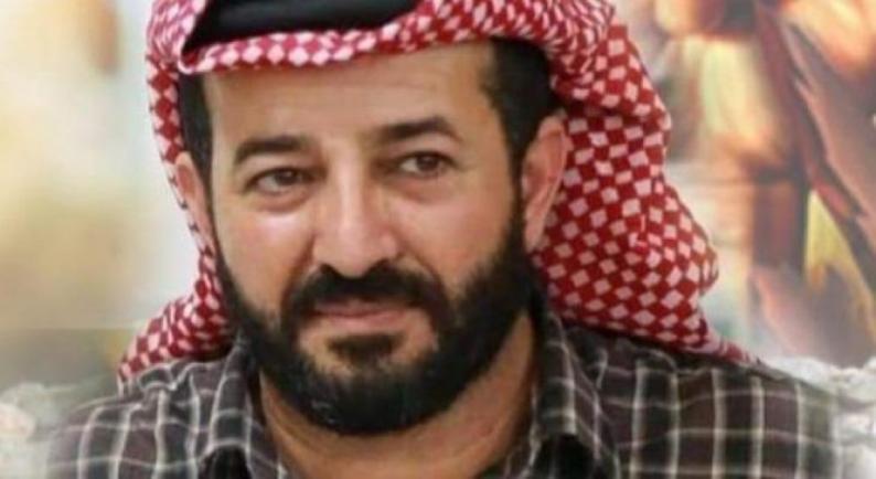 مضرب عن الطعام لليوم الثامن.. تأجيل محاكمة الأسير ماهر الأخرس