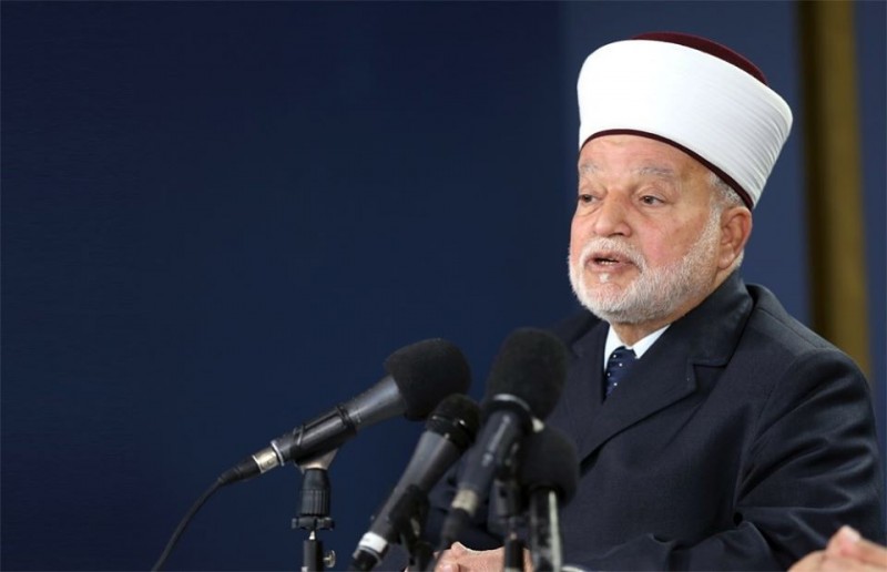 حفاظًا على حرمة الشهر.. مفتى القدس يطالب بعدم رفع الأسعار في رمضان