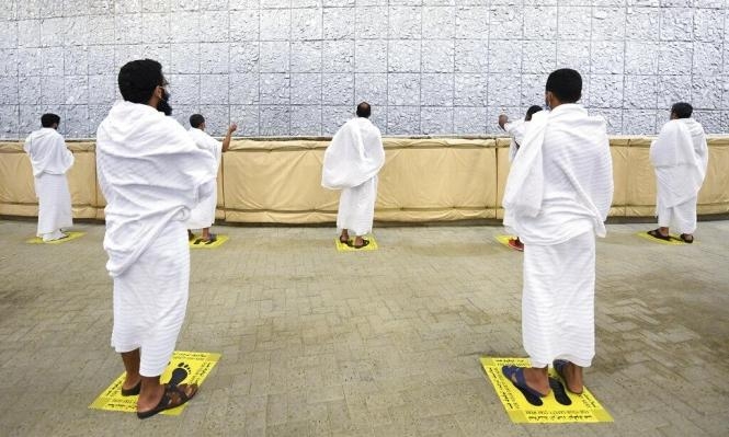 موعد وتفاصيل استقبال طلبات العمرة من خارج السعودية