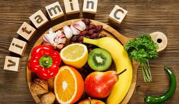 منها الحمضيات.. تجنّب تناول هذه الأطعمة على معدة فارغة