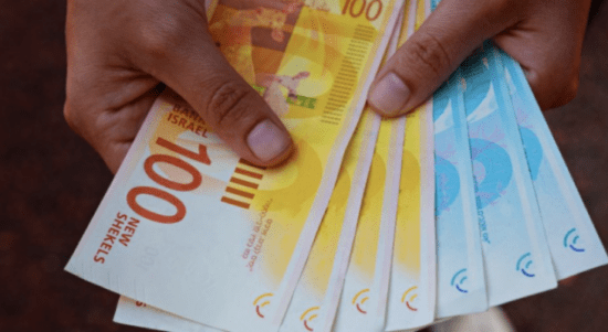 مجدلاني يعلن موعد صرف شيكات الشؤون الاجتماعية الدفعة الأولى 2022