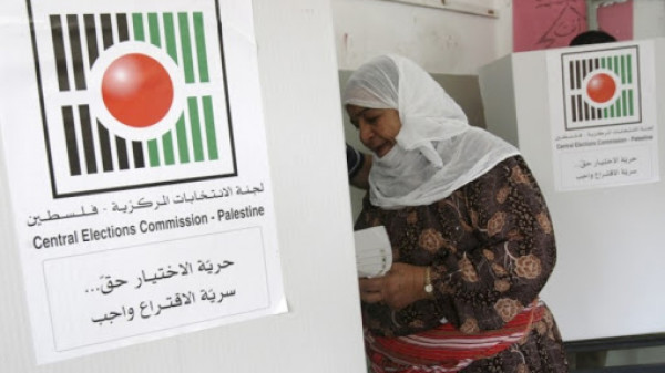 لجنة الانتخابات: بدء توزيع صناديق الاقتراع في المحافظات.. والاقتراع السبت المقبل