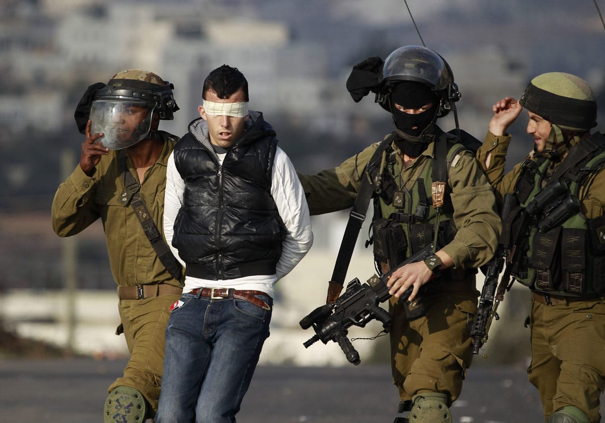حملة اعتقالات في الضفة والقدس والاحتلال يستهدف الصيادين شمال غزة