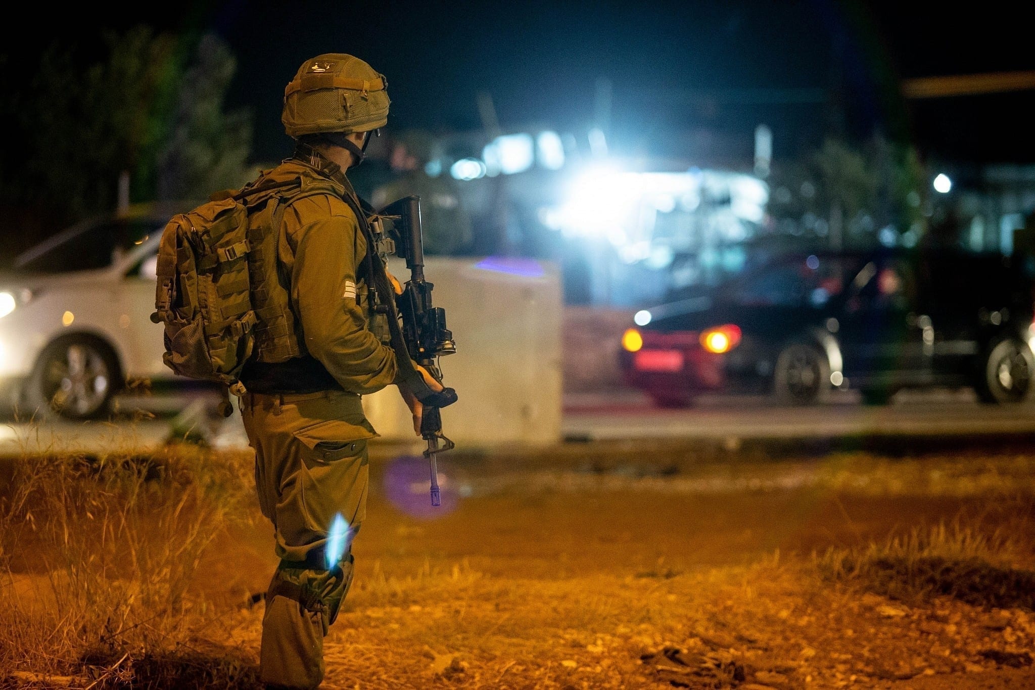 اعتقال شابين من حي باب حطة بالقدس وسط تواجد مكثف لشرطة الاحتلال