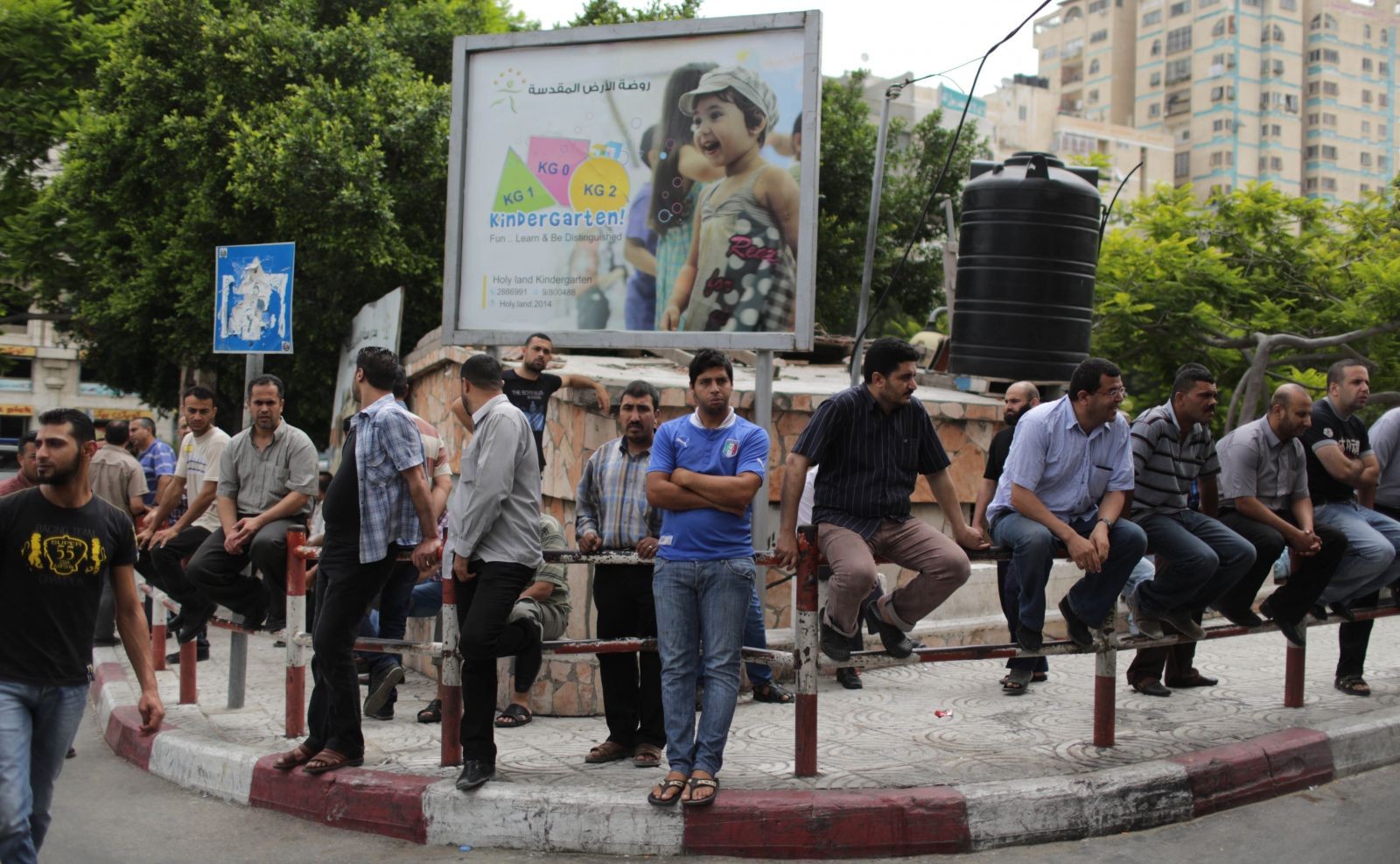 في اليوم العالمي لحقوق الإنسان.. يتحدث شباب فلسطينيون