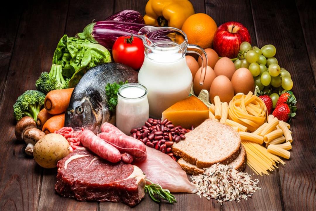 10 أطعمة صحية تطيل عمر الشباب وفق خبراء تغذية