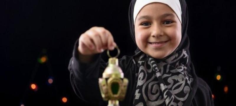 كيف نستطيع إعداد أطفالنا لشهر رمضان المبارك؟