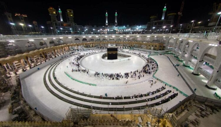صلاة التراويح في الحرمين الشريفين