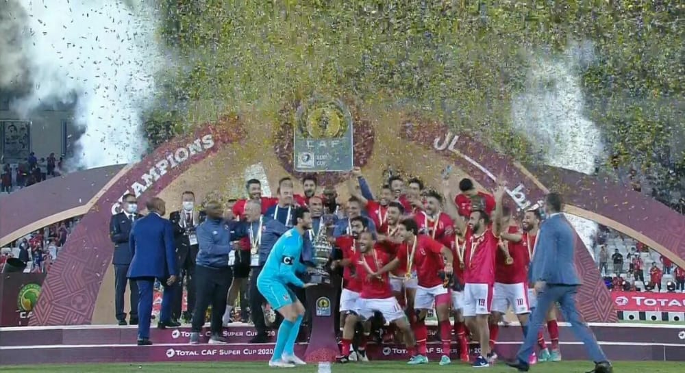 للمرة الأولى منذ 8 سنوات الأهلي المصري يتوج بطلًا لكأس السوبر الإفريقي