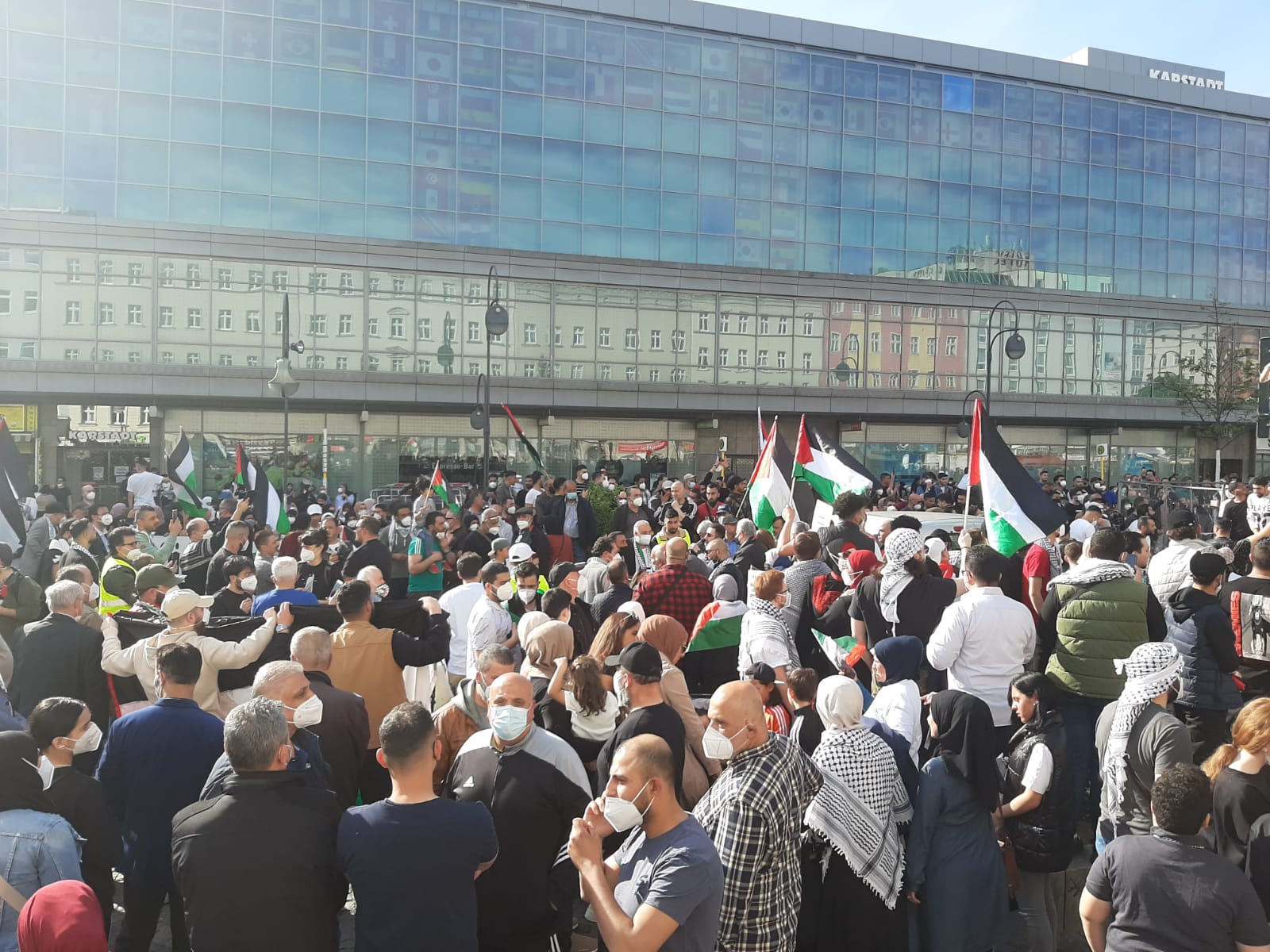 تظاهرة جماهيرية في برلين نصرة للقدس والمسجد الأقصى