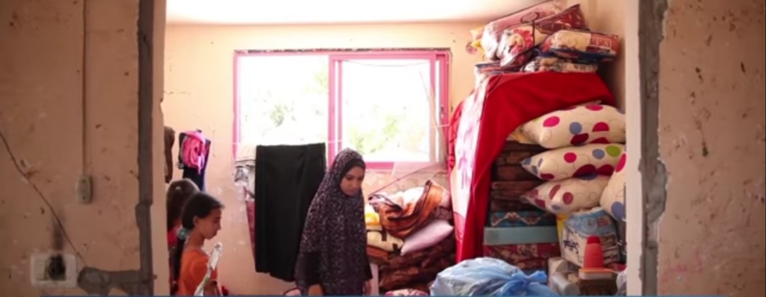يوم قامت القيامة في بيت حانون حملت غزل روحها على كفها وأنقذت عائلتها