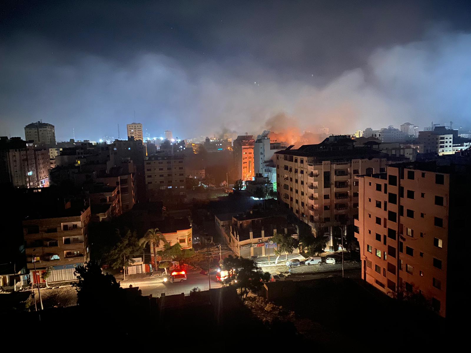 5 شهداء في قصف للاحتلال على شمال وجنوب غزة