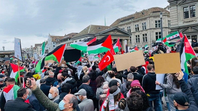 مسيرات حاشدة بسويسرا للتضامن مع الفلسطينيين وتنديد العدوان على غزة