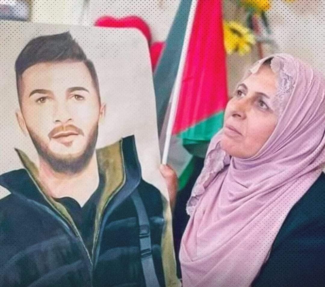 اعتصام أمام معتقل عوفر تضامناً من الأسيرين المضربين أبو عطوان والطويل
