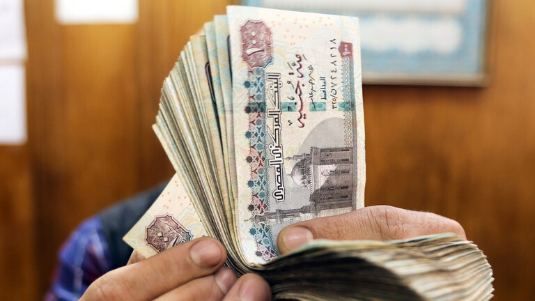 اعتماد 2400 جنيه حداً أدنى للأجور في مصر بدءً من يوليو