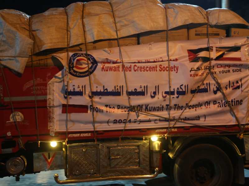 تسيير قافلة مساعدات كويتية إلى غزة عبر الأردن