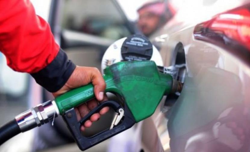 انخفاض في أسعار البنزين لشهر سبتمبر