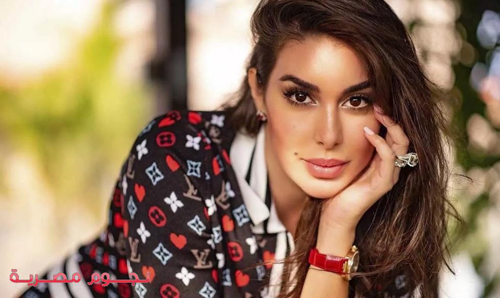 ياسمين صبري تنفي وجود حسابات لها على موقع "فيسبوك"