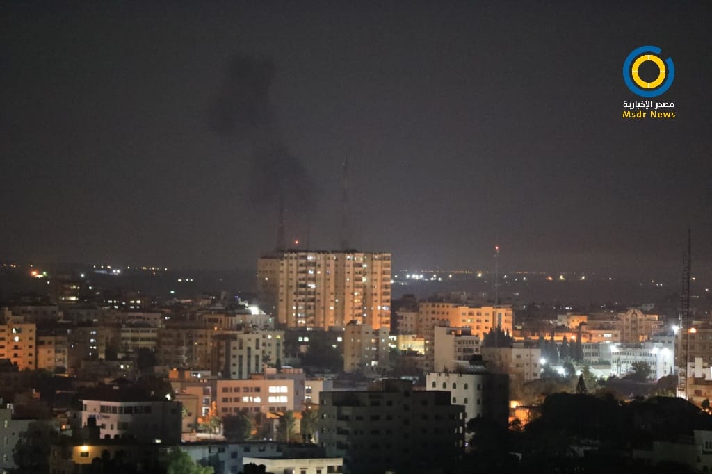 الاحتلال يشن عدة غارات على مواقع في غزة