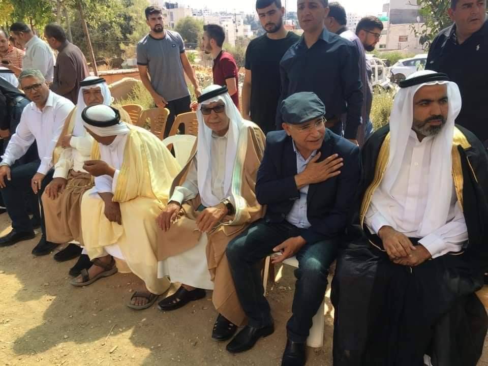 التوصل لاتفاق ينهي الخلاف بين عائلتي الجعبري والعويوي بالخليل