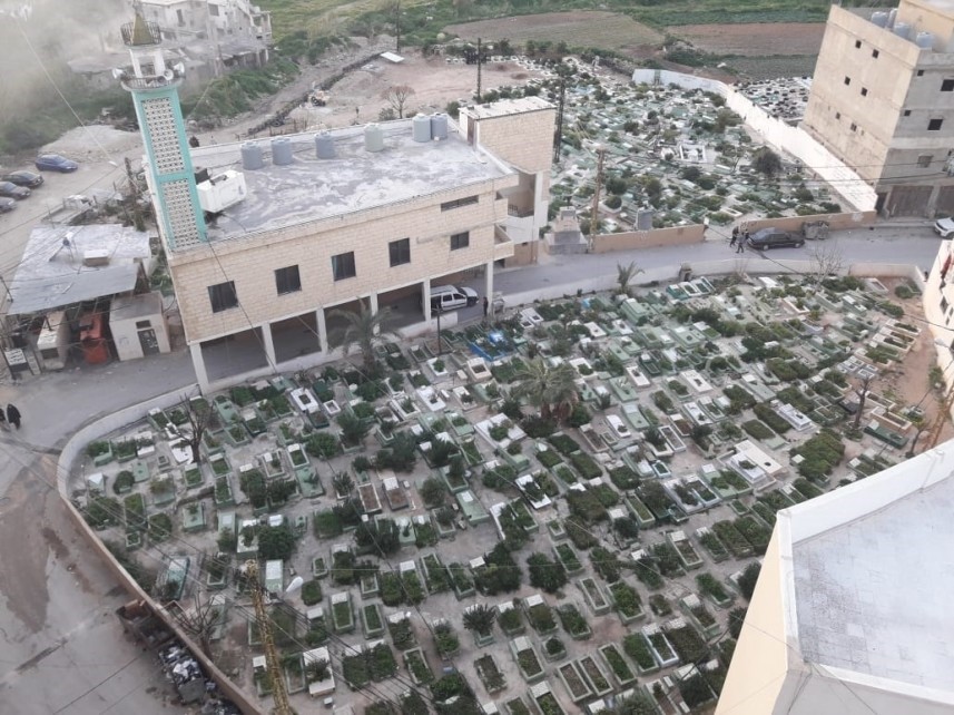 سرقة معدات من مخيم نهر البارد للاجئين الفلسطينيين بلبنان