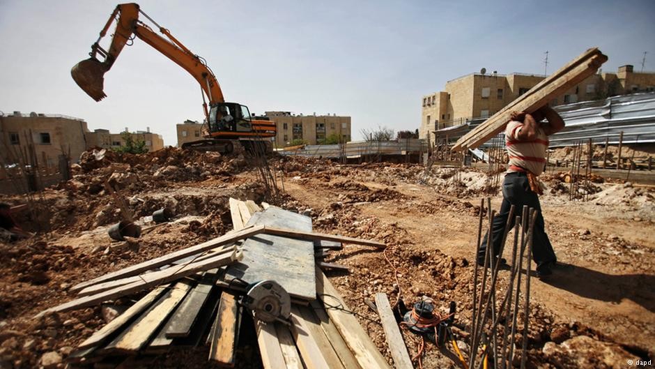 نقابات عمال فلسطين ترحب بقرار الحكومة رفعها الحد الأدنى للأجور