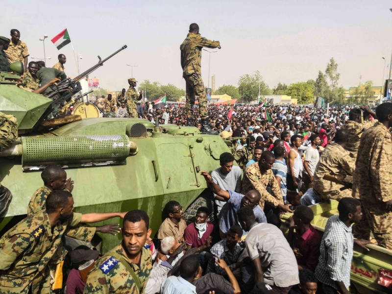 انقلاب السودان: مقتل 3 متظاهرين وإصابات خلال احتجاجات جابت البلاد