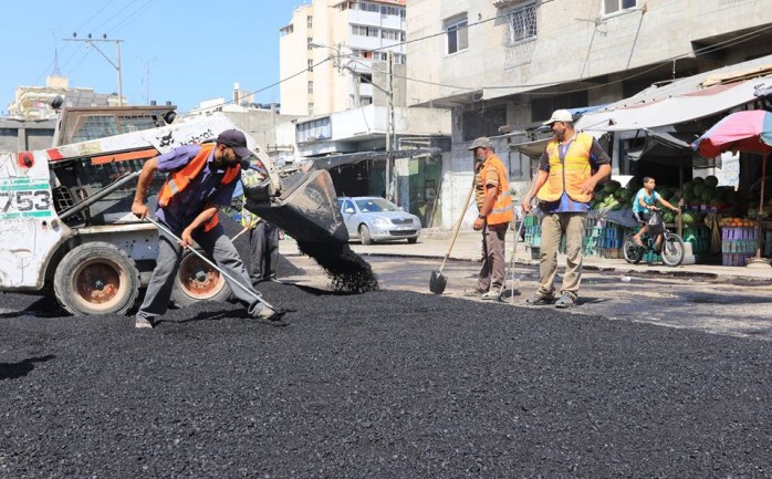 سرحان لمصدر: الشروع بإصلاح التقاطعات الرئيسية بغزة من المنحة القطرية