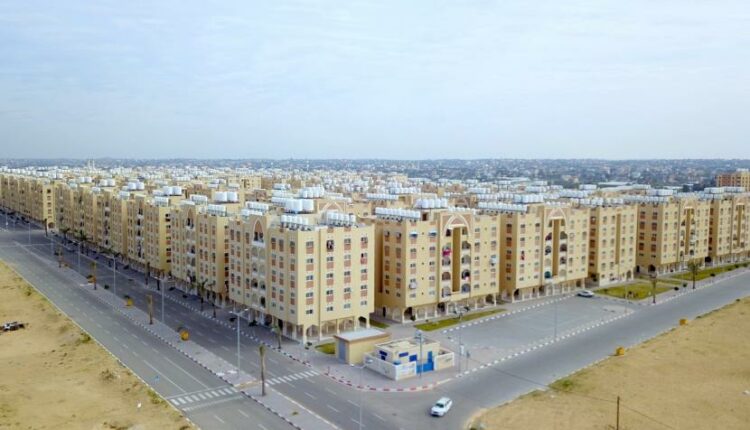 أسعار العقارات والسيارات