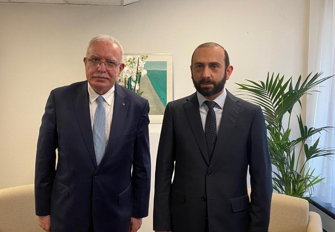 المالكي يلتقي نظيره الأرمني على هامش مؤتمر باليونسكو