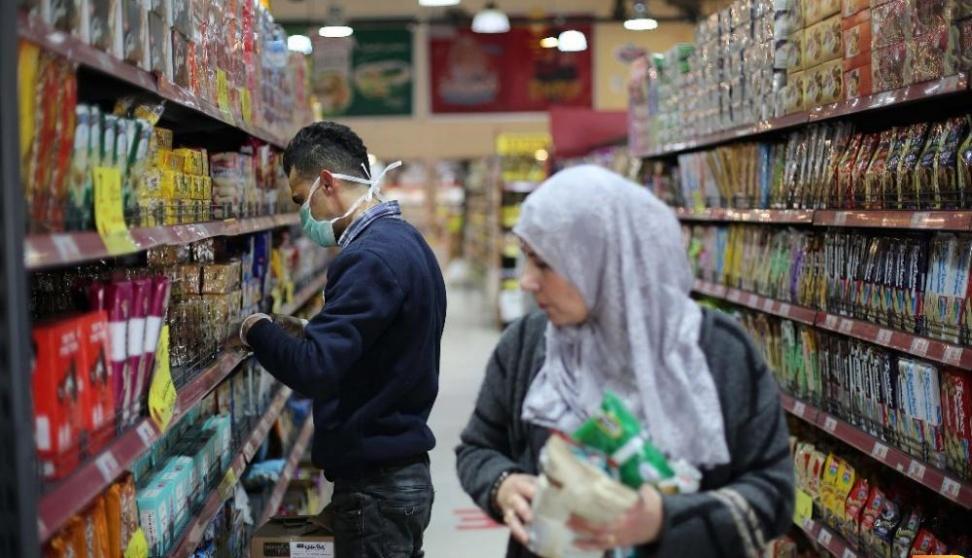 تجار وموردو السلع الأساسية :لا احتكار ولا ارتفاع في أسعار السلع حتى نهاية العام