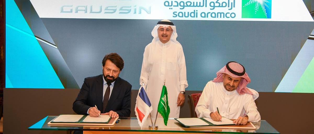 أرامكو السعودية توقع خمس اتفاقيات مع فرنسا