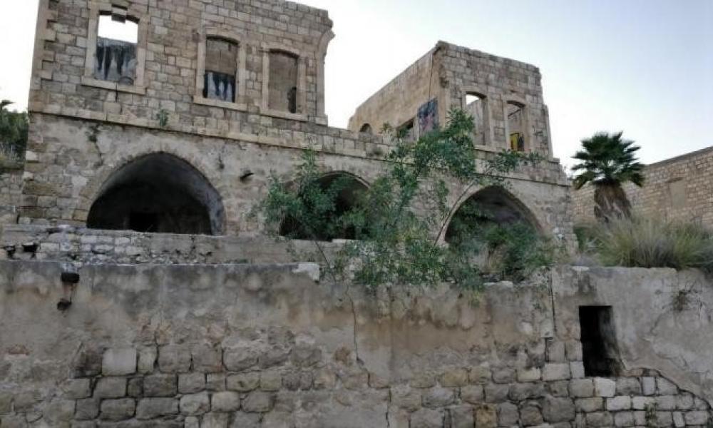 إحباط مخطط هدم مباني أثرية في حي وادي الصليب بحيفا المحتلة