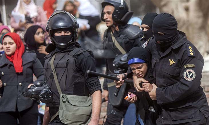مركز فلسطين: 178 حالة اعتقال لنساء وفتيات فلسطينيات خلال عام 2021