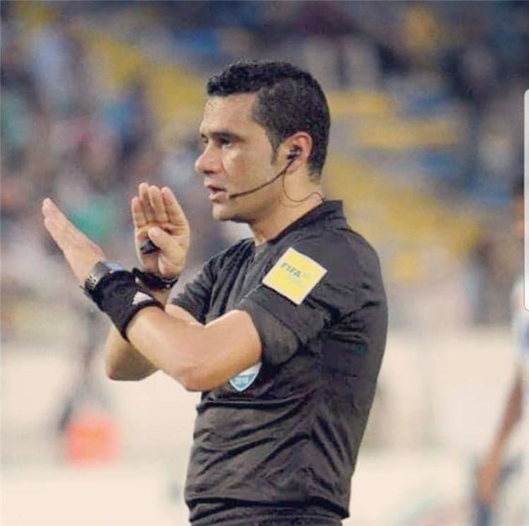 الاتحاد الأفريقي لكرة القدم يختار"البنا" حكماً رابعاً في مباراة الكاميرون وبوركينافاسو