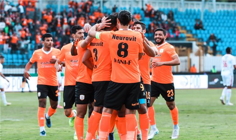 كأس رابطة الأندية المصرية: فاركو يذيق الزمالك مرارة الخسارة بهدفين نظيفين