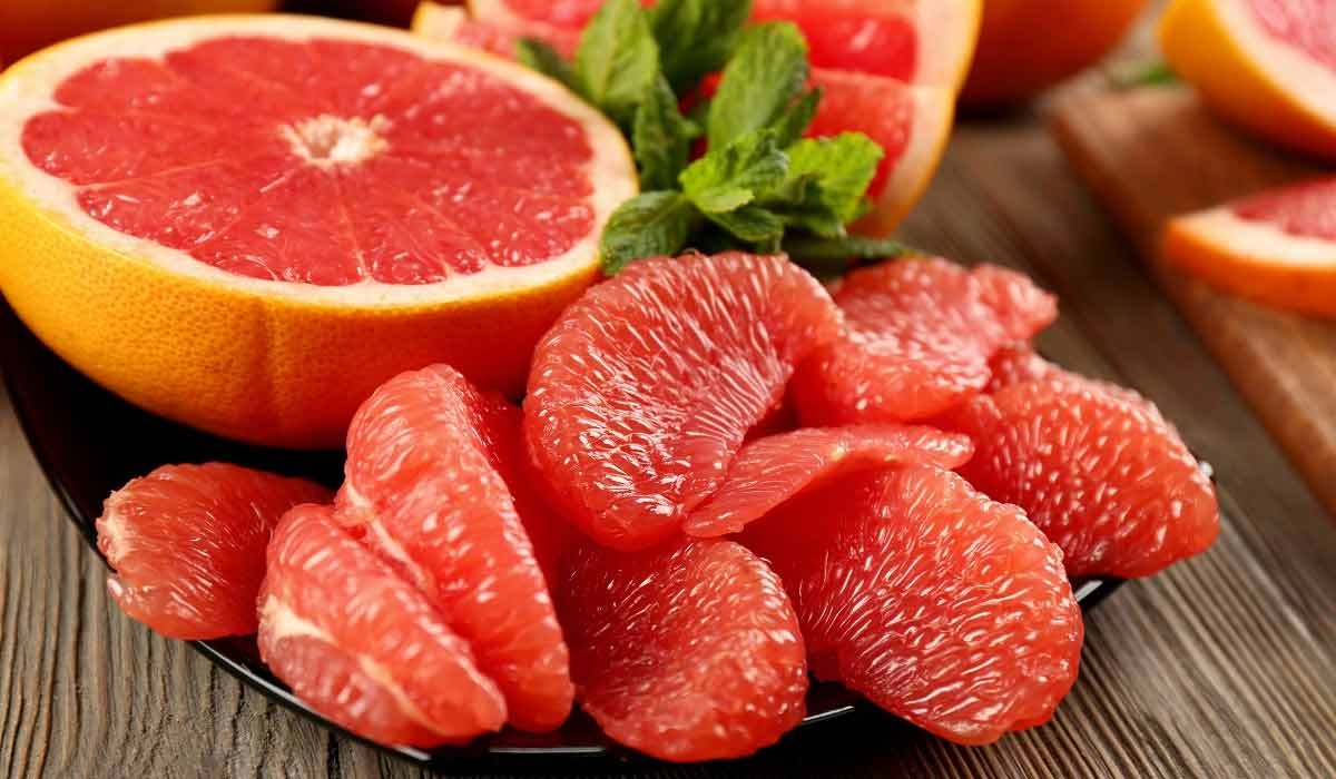 فوائد الجريب فروت قبل النوم وعلاقته بخسارة الوزن
