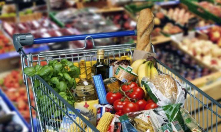 حماية المستهلك تطالب بخفض ضريبة القيمة المضافة على السلع الأساسية