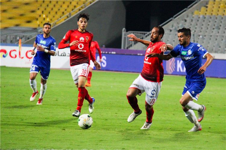 نادي الأهلي يودع كأس الرابطة بعد هزيمة مريرة من سموحة