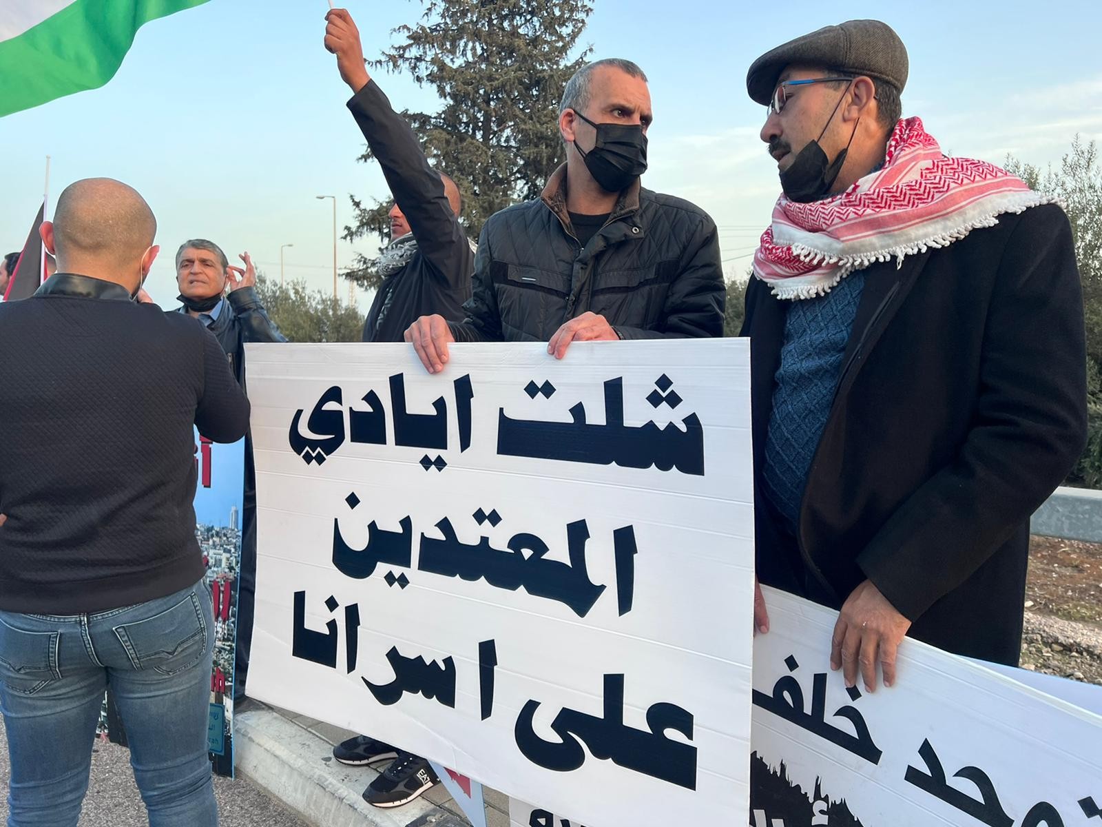 سلطات الاحتلال تواصل التنكيل بالأسرى الفلسطينيين