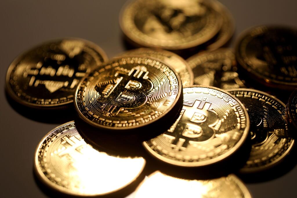 بيتكوين تصعد لأعلى مستوى خلال أسبوعين