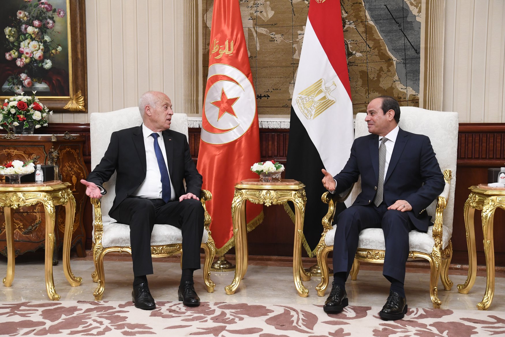 السيسي يُؤكّد دعمه لإجراءات قيس سعيد في تونس