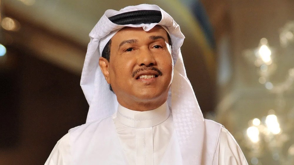 للمرة الأولى.. محمد عبده يتخلى عن هاتف النوكيا ويشتري آيفون