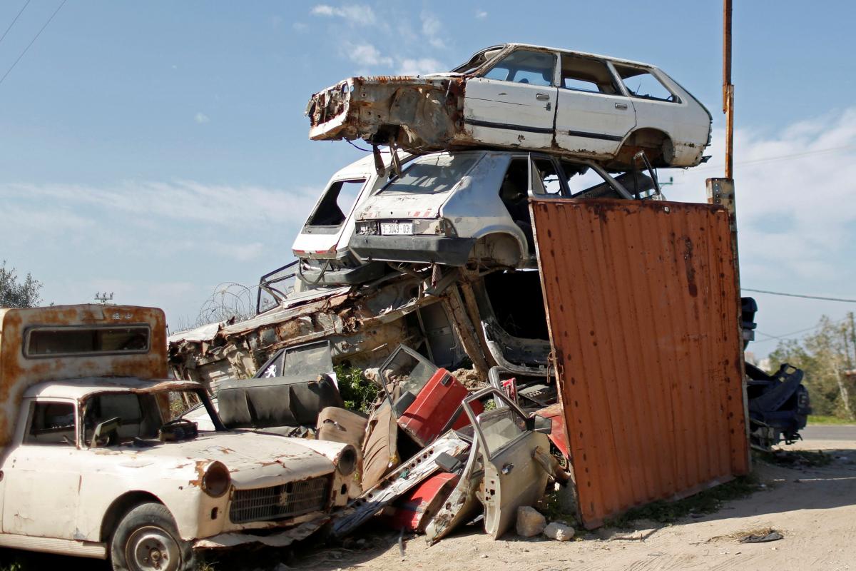 نقابة مستوردي المركبات تكشف لمصدر تفاصيل مقترح حكومي بإعدام المركبات القديمة