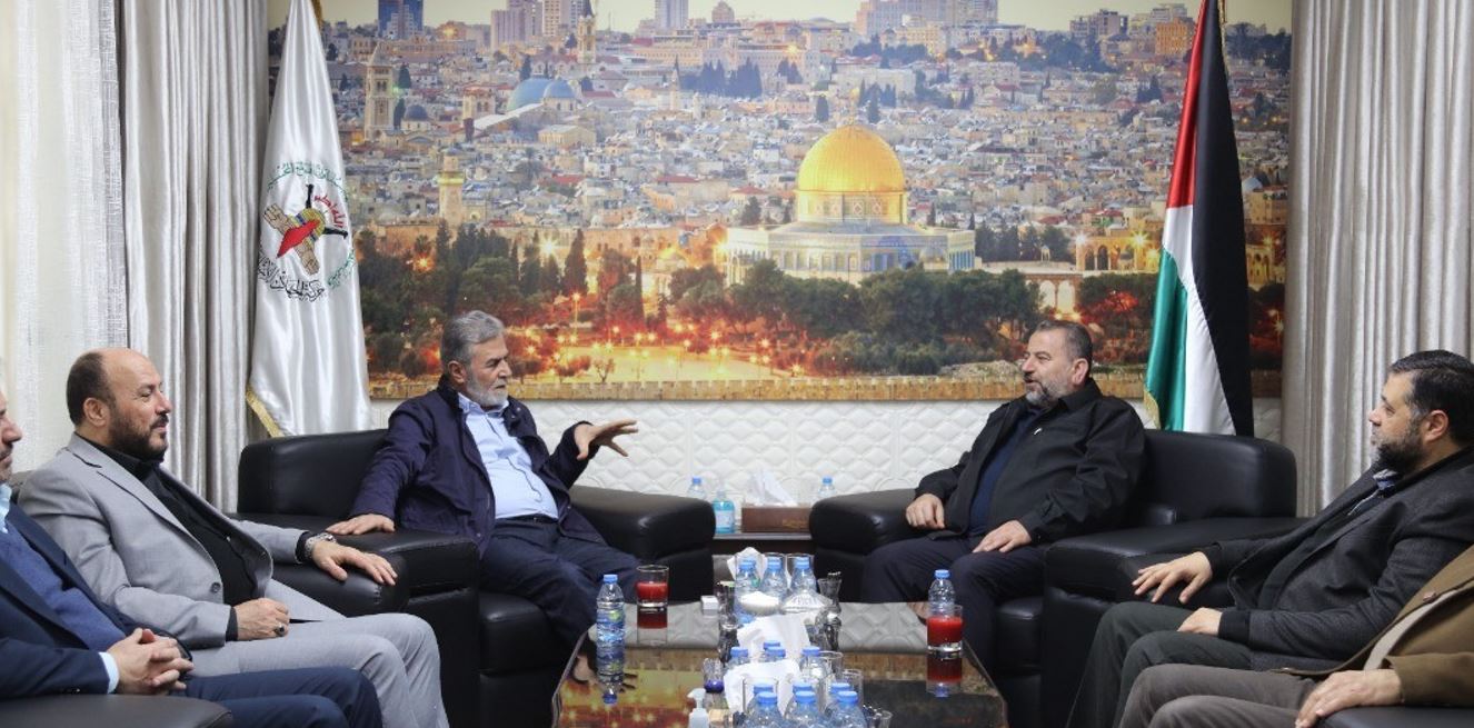 العاروري والنخالة يبحثان المستجدات على الساحة الفلسطينية