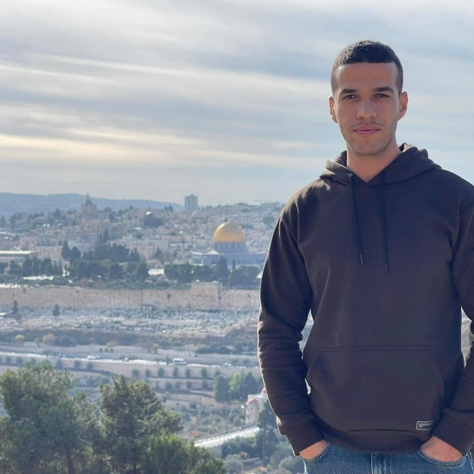 من هو منفّذ عملية إطلاق النار في بني براك وسط تل أبيب؟