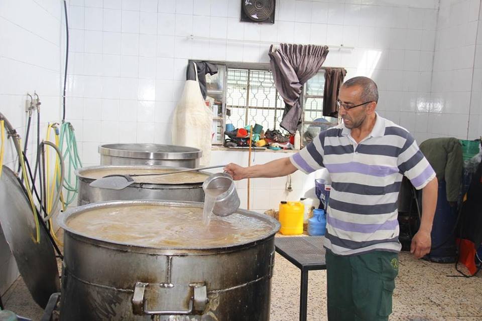 التكيات الرمضانية ملاذ الفقراء خلال الشهر الفضيل