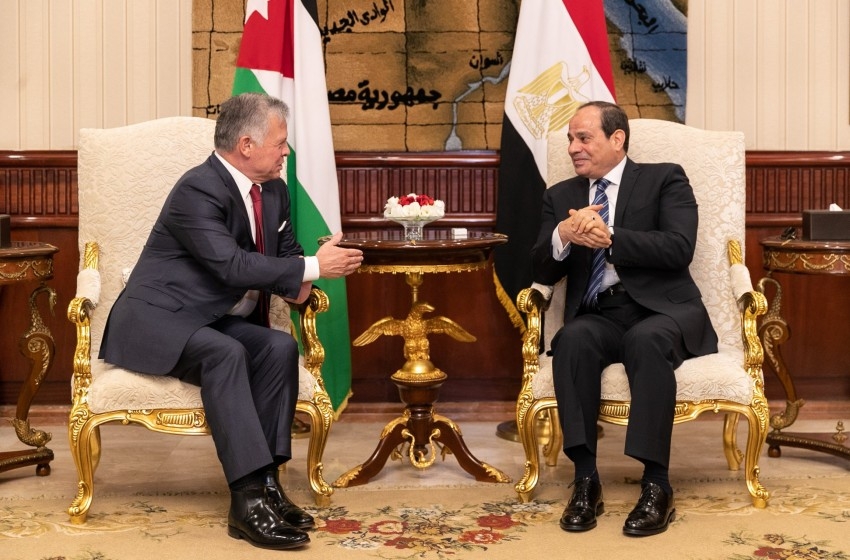 في حديث مع السيسي.. الملك عبدالله يؤكد ضرورة وقف الاستفزازات في الأقصى